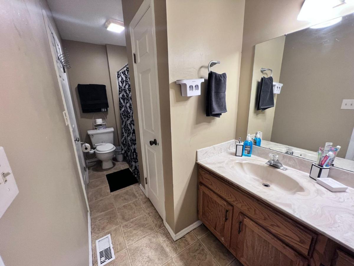 Appartamento The Cozy Townhouse Wpafb & Wsu Fairborn Esterno foto